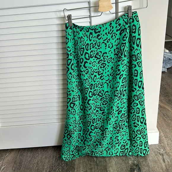 WAYF skirt - Picture 1 of 2